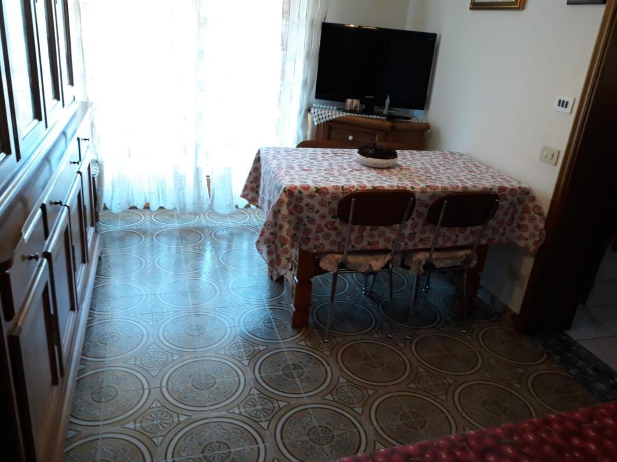 Appartamento Con Parcheggio Pubblico Sotto Casa Сен Венсан Екстериор снимка